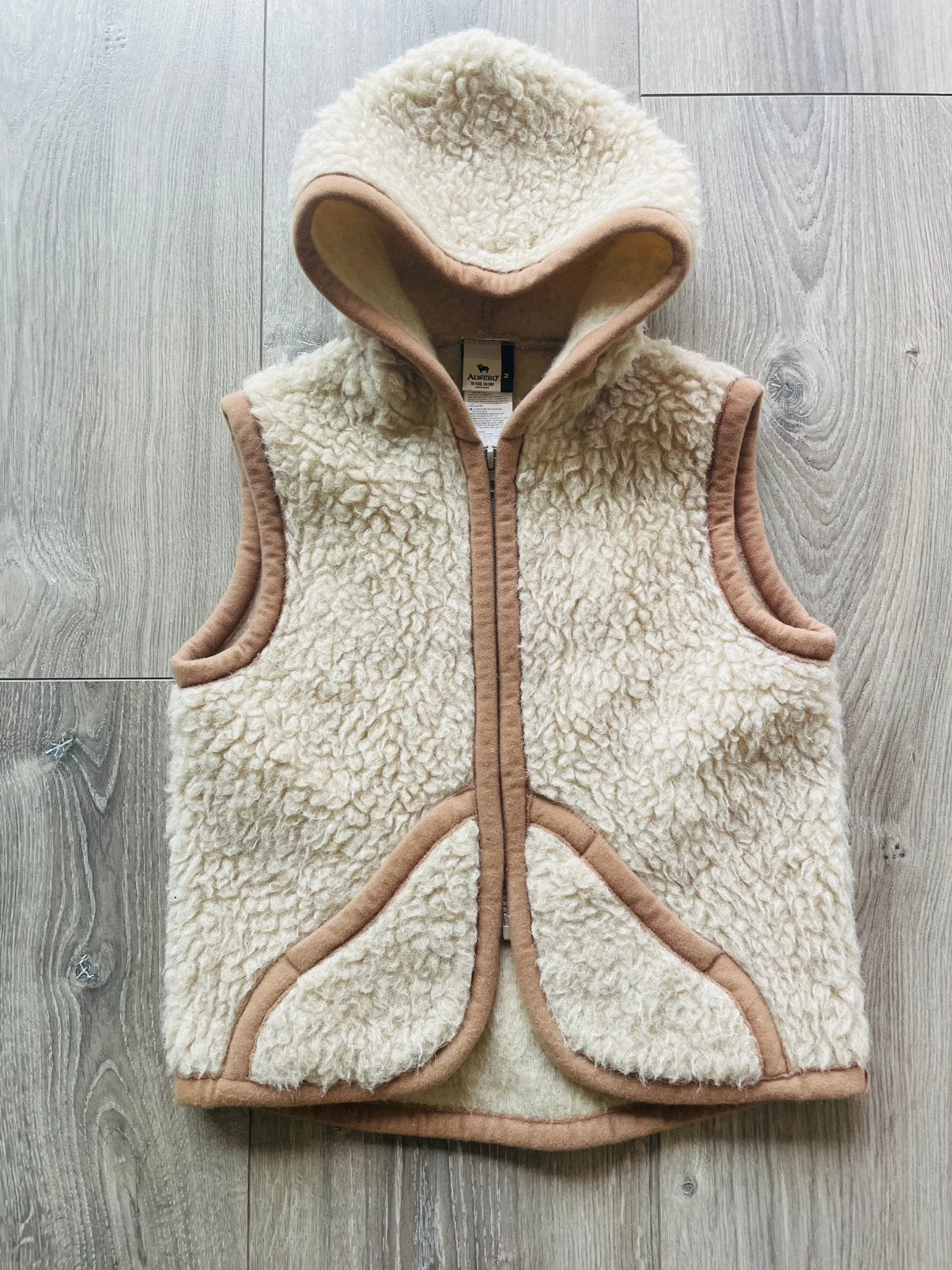 Alwero - kids wollen bodywarmer (116/122), Ophalen of Verzenden, Zo goed als nieuw, Jongen of Meisje, Jas