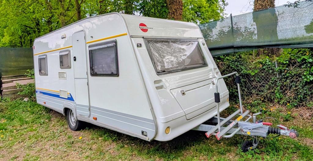 Bürstner Avantgarde 480TK uit 2000, Caravans en Kamperen, Caravans, Schokbreker, Treinzit, 750 - 1000 kg, Particulier