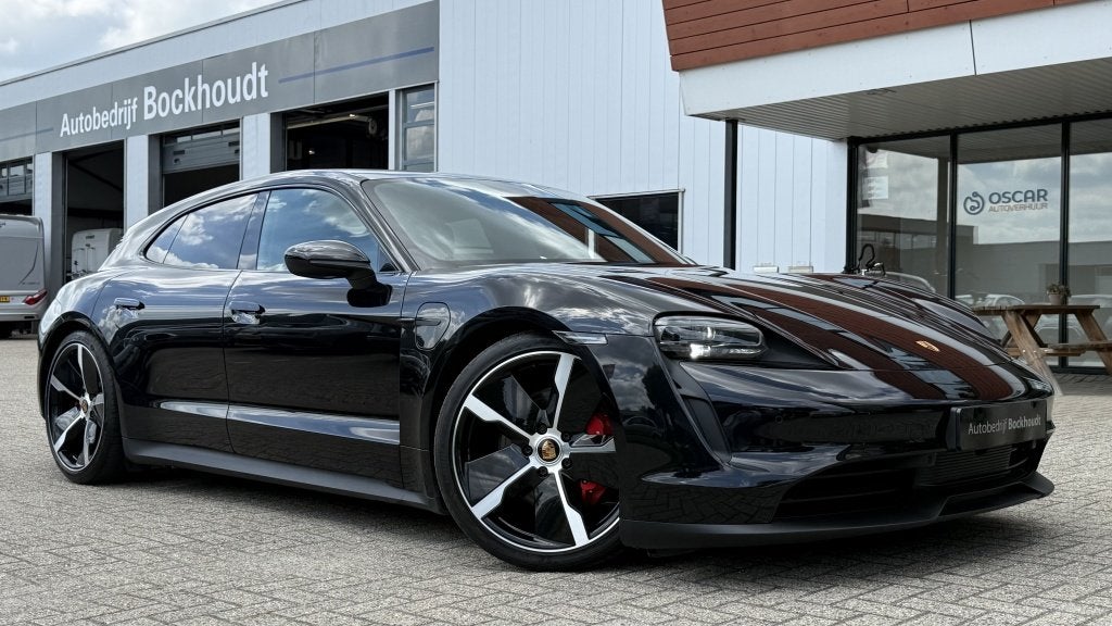 Foto 6 van Porsche Taycan Sport Turismo 4S overboost | Sportchrono | Le