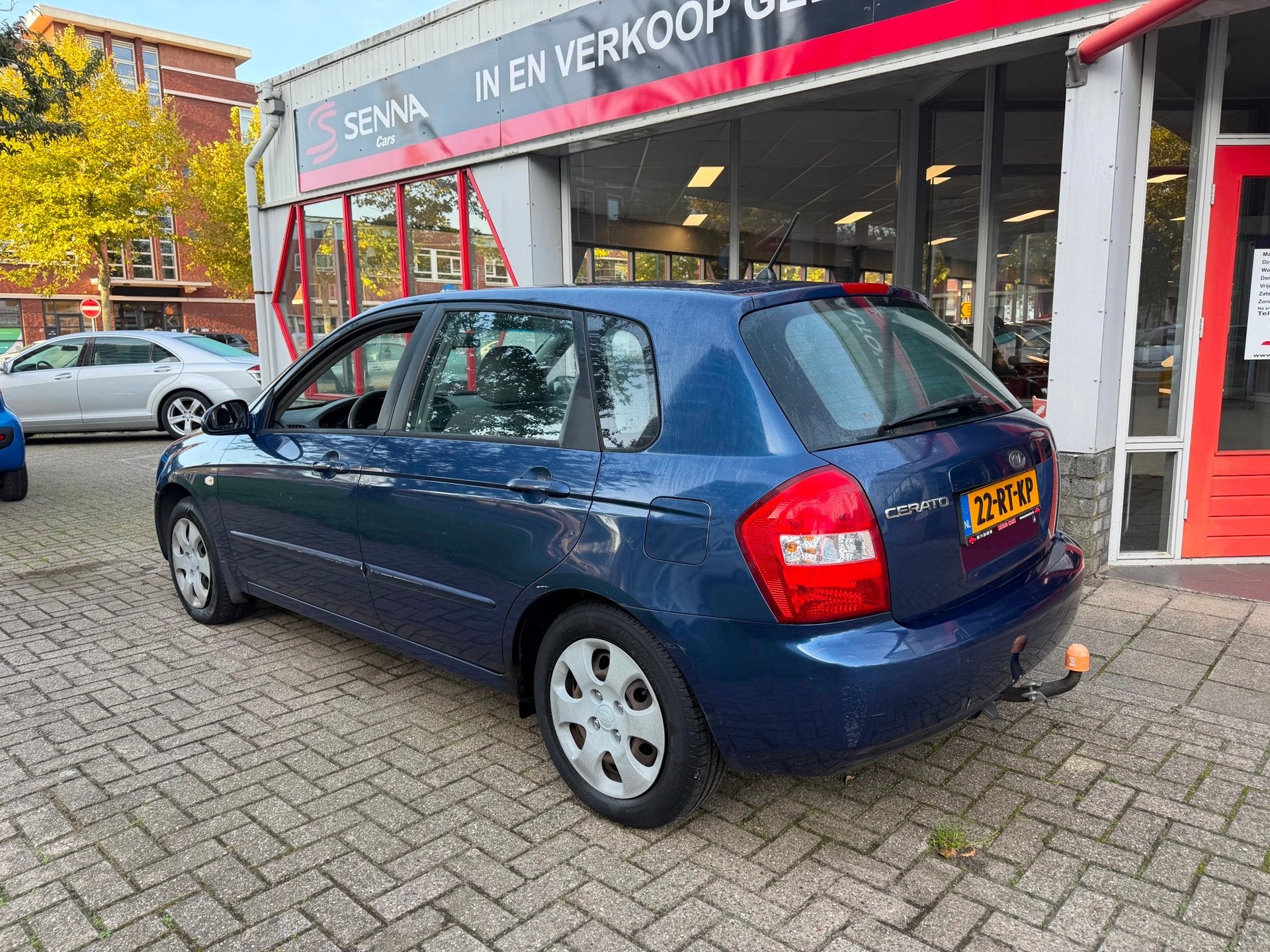 Kia Cerato 1.6-16V LX - APK 10-2027 - 5 drs - Inruil Mog !, Auto's, Gebruikt, 1599 cc, Blauw, Handgeschakeld