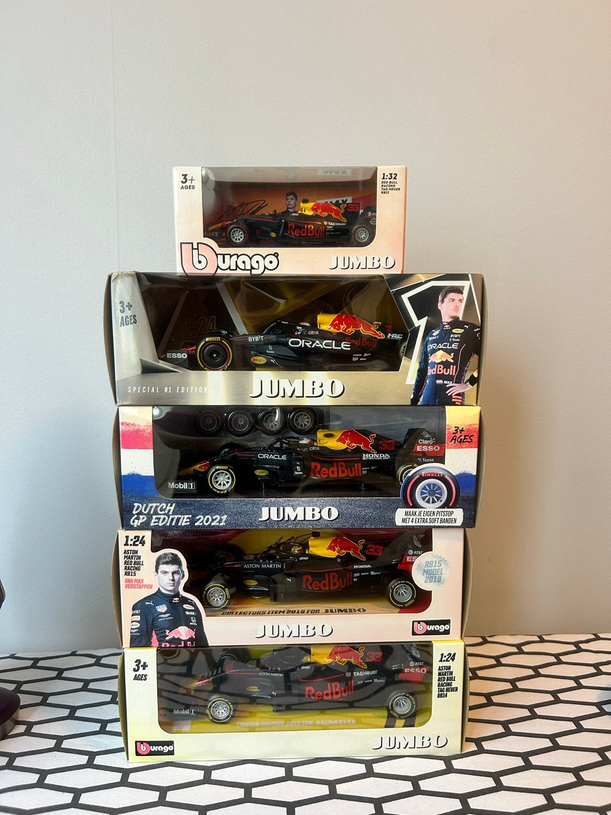Max Verstappen Red Bull Racing F1 modelauto's - Burago, Ophalen, Nieuw, 1:32 tot 1:50, Auto