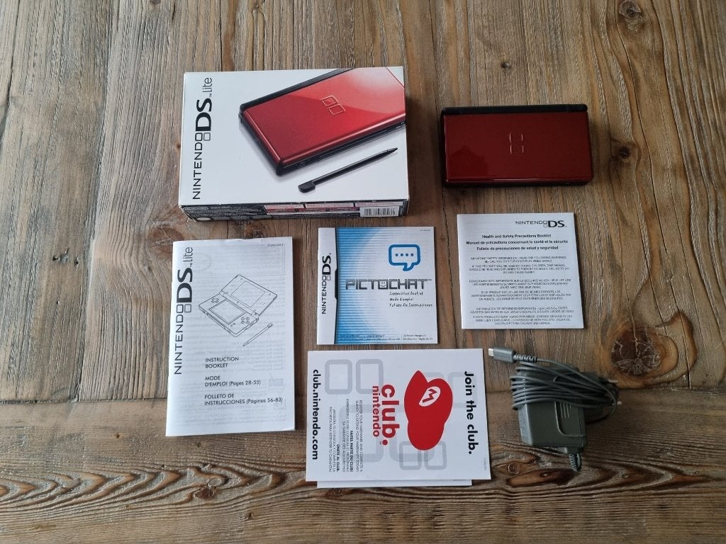 Nintendo DS - Nieuw - Compleet -, Spelcomputers en Games, Spelcomputers | Nintendo DS, Ophalen of Verzenden, Zo goed als nieuw