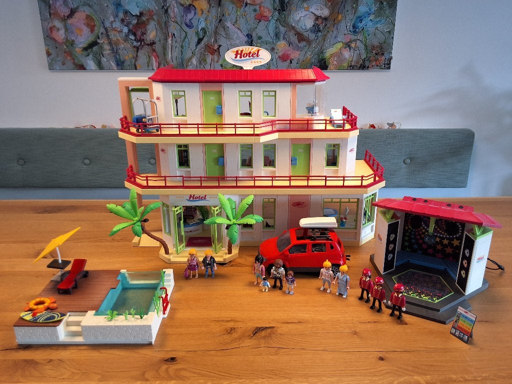 Playmobil hotel, gastenverblijf, disco en veel meer, Kinderen en Baby's, Speelgoed | Playmobil, Zo goed als nieuw, Complete set