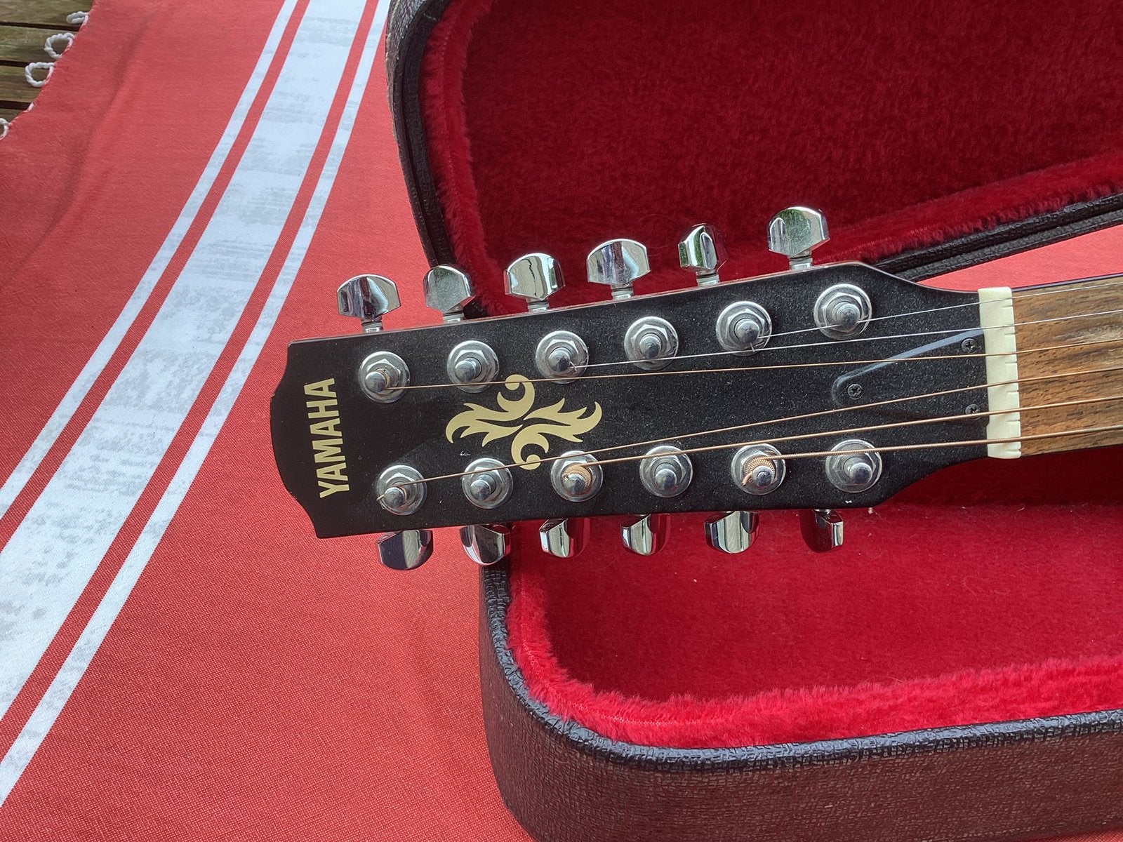 Yamaha  APX  4 12A 12 snarige gitaar inclusief koffer, Ophalen, Gebruikt, Western- of Steelstringgitaar, 12-snarig
