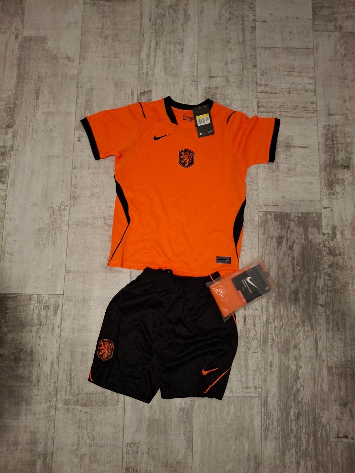 Kids tenue wk 2026 Nederland maat 122/128, Maat XS of kleiner, Ophalen of Verzenden, Nieuw, Trainingspak
