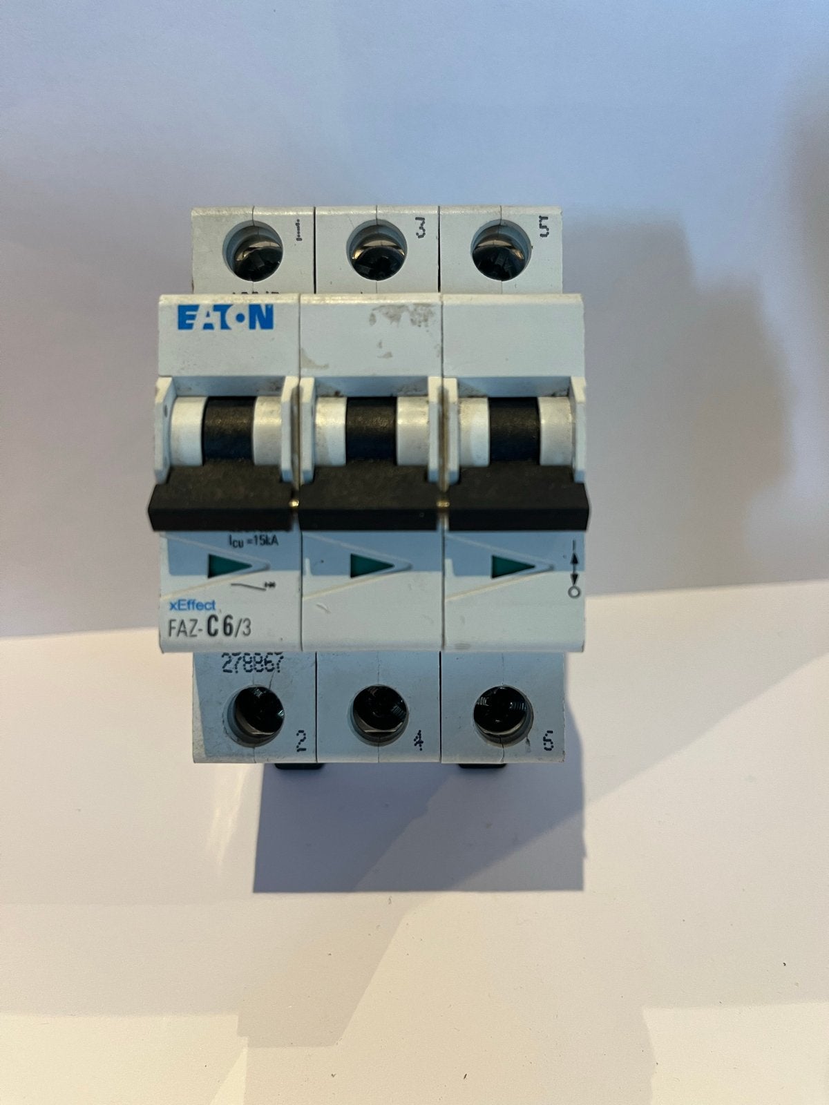 Eaton xEffect FAZ-C6/3 Installatieautomaat, Hobby en Vrije tijd, Gebruikt, Geen, Geen, Ophalen of Verzenden