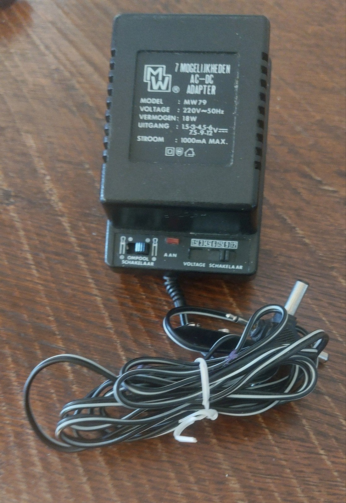 AC-DC adapter 220volt 18 Watt, Ophalen