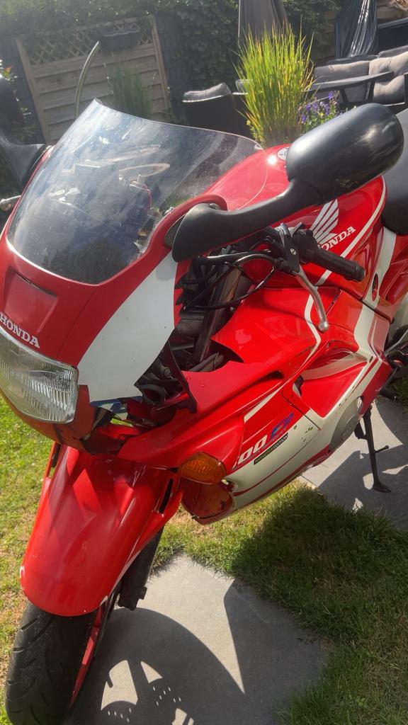 Honda cbr 600f2, Motorrijbewijs A, Super Sport, Particulier, Meer dan 35 kW