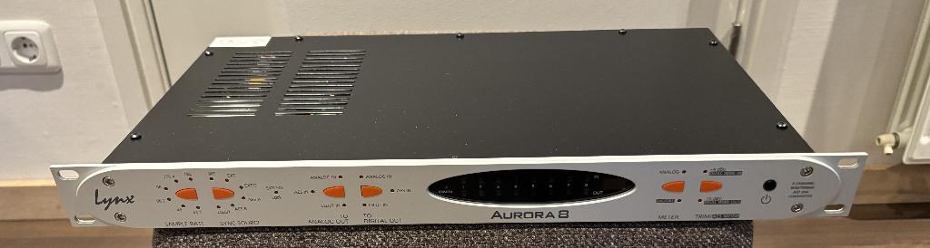 Lynx, Aurora 8, Ophalen, Zo goed als nieuw, 120 watt of meer, Overige merken
