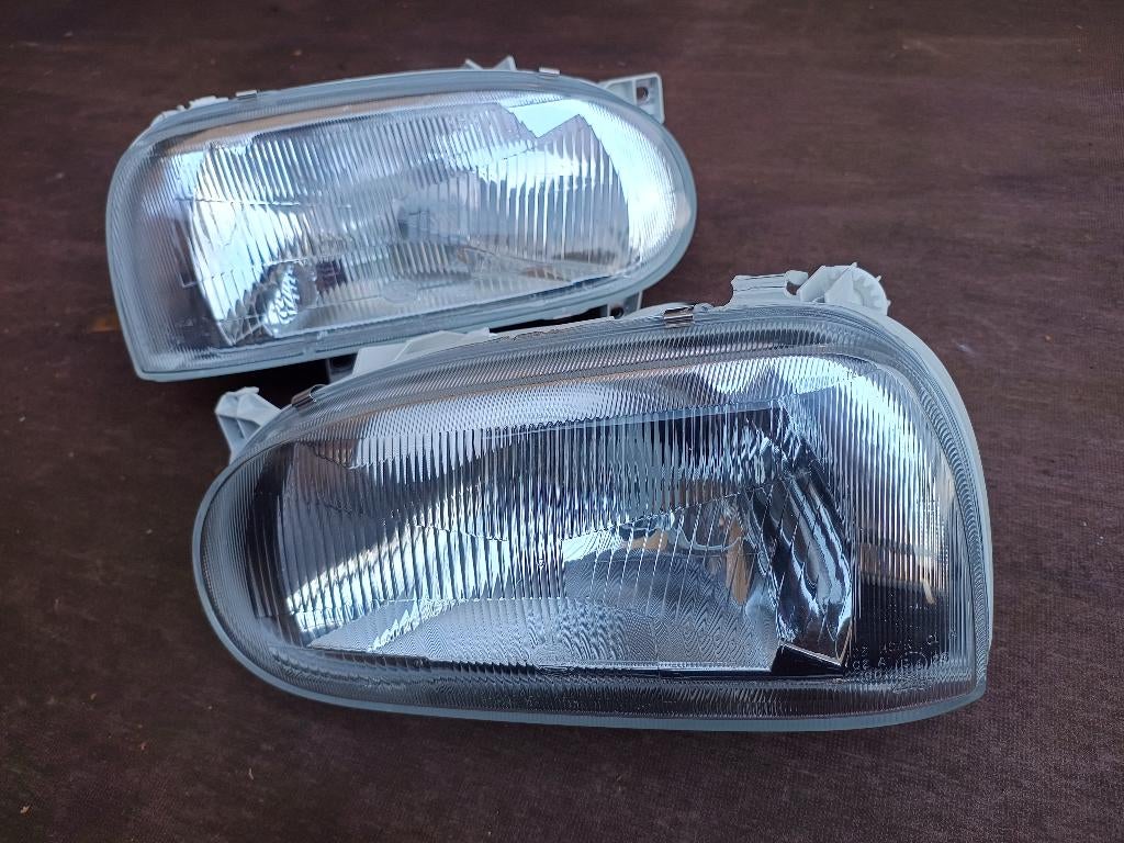 Volkswagen Golf mk3 koplampen Hella KAPOT !! - VW VR6 GTI, Ophalen of Verzenden, Gebruikt, Volkswagen