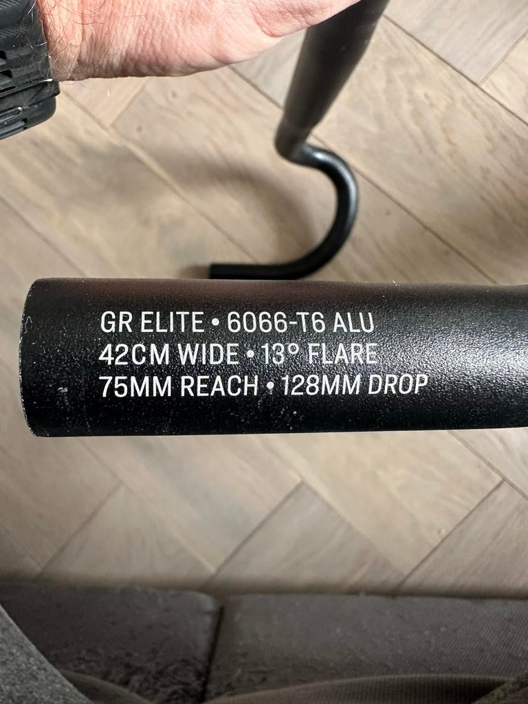 Bontrager GR Elite Fietsstuur 42cm, Fietsen en Brommers, Fietsonderdelen, Ophalen of Verzenden, Zo goed als nieuw, Stuur