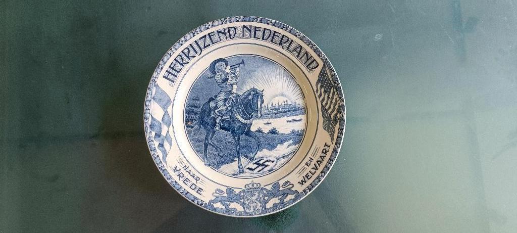 wandbord Herrijzend Nederland naar Vrede en Welvaart, Ophalen of Verzenden