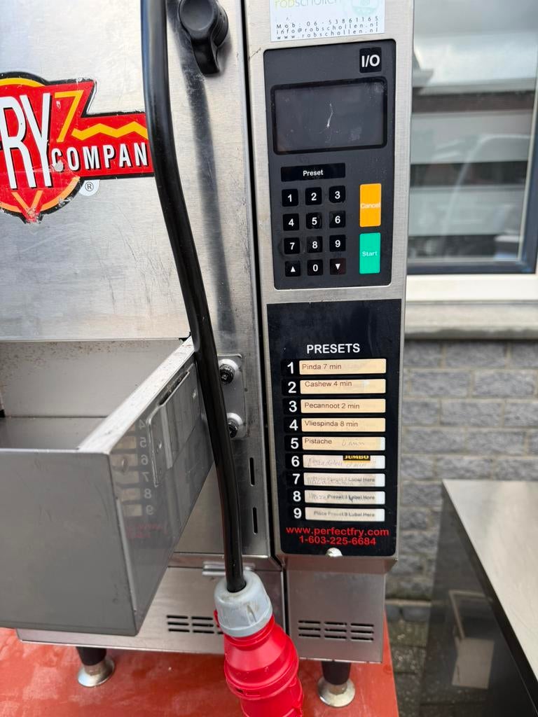 Notenbrander ideaal voor in u winkel of horeca, Ophalen, Zo goed als nieuw