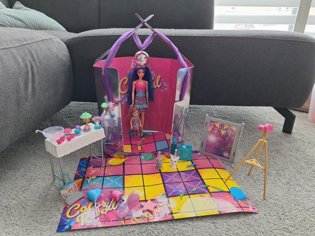 Barbie color reveal holiday set, Kinderen en Baby's, Speelgoed | Poppen, Ophalen of Verzenden, Barbie
