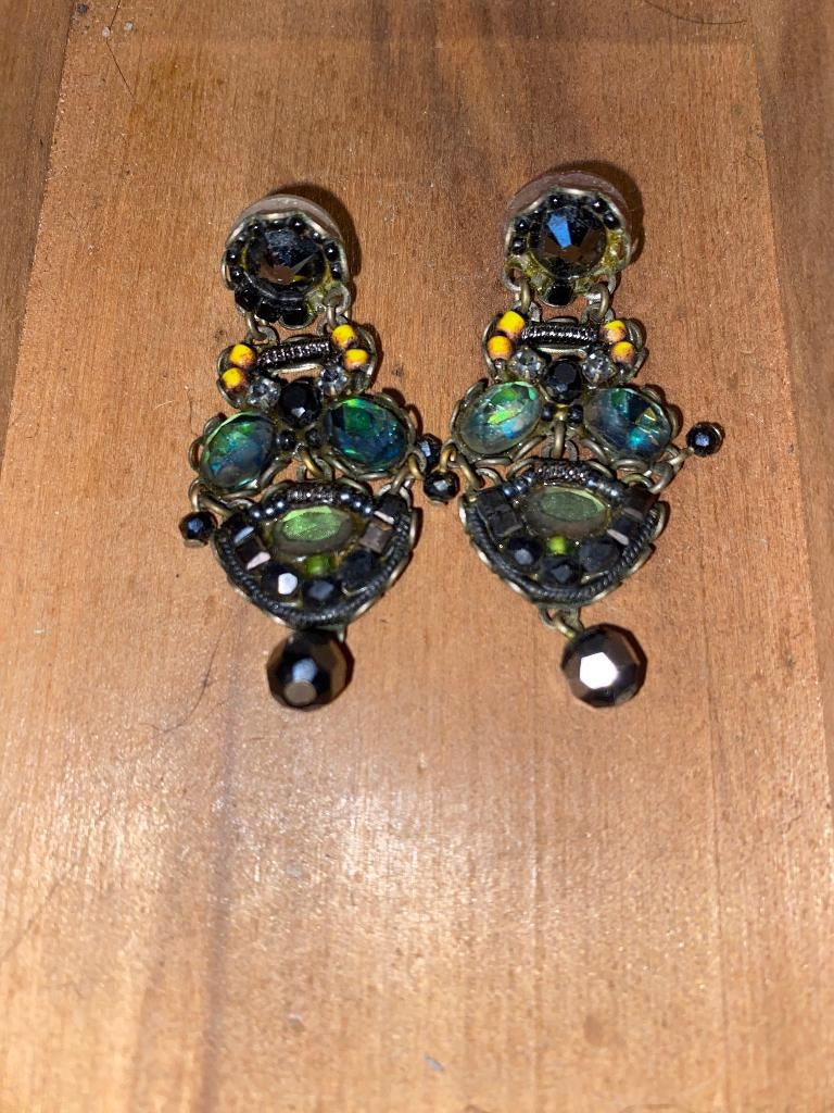 Ayala Bar oorbellen, Sieraden, Tassen en Uiterlijk, Oorbellen, Ophalen of Verzenden, Gebruikt, Overige materialen, Knopjes of Stekers
