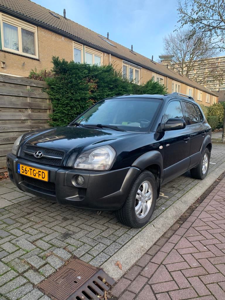 Hyundai Tucson 2.7 V6 I 4WD AUT 2006 inclusief NAP, Auto's, Hyundai, Automaat, Zwart, 2656 cc, Zwart