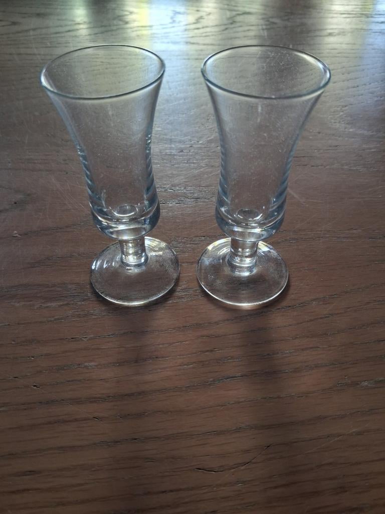 Borrel / shotjes    glaasjes samen v 1 euro, Ophalen, Zo goed als nieuw, Borrel- of Shotglas