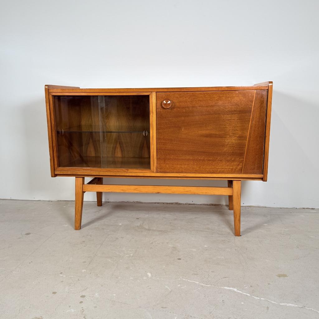 Vintage sideboard/ televisiekast hoogglans noot, Bilea, Huis en Inrichting, Met deur(en), 100 tot 150 cm, Vintage, Ophalen of Verzenden