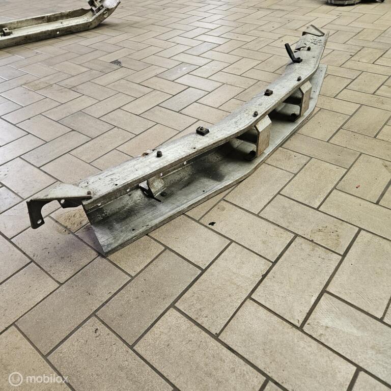 Binnenbalk / achterbalk bumper Porsche 928/S/S4, Gebruikt