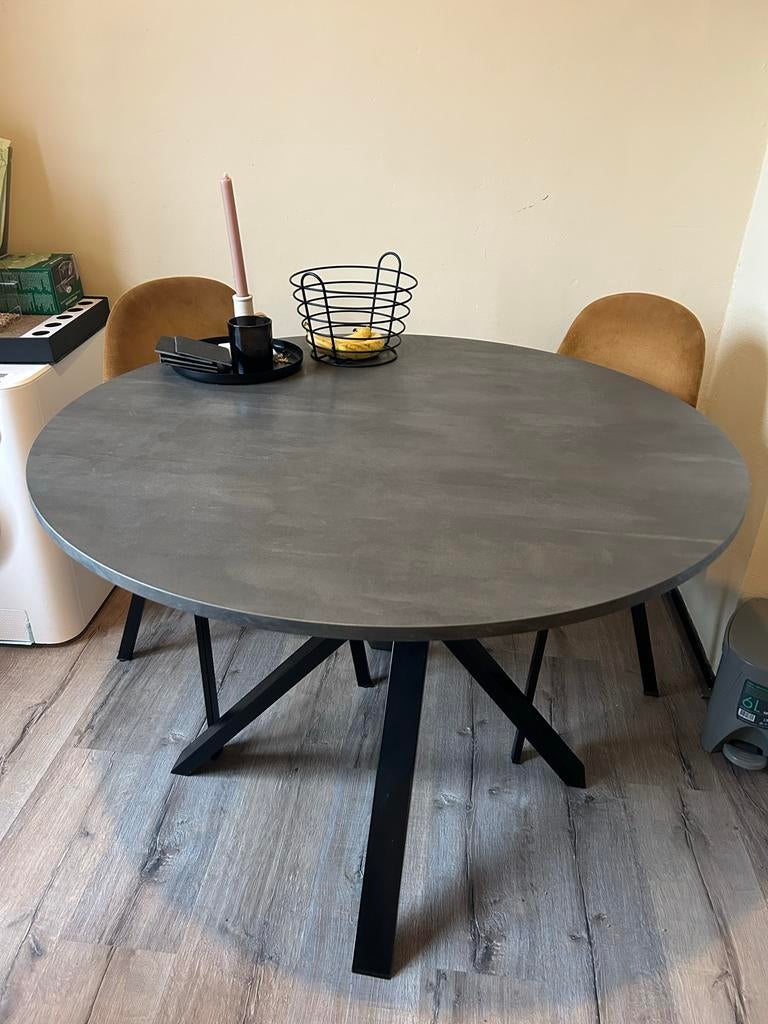 (MOET NU WEG) ronde eettafel met stoelen / mariedamm ikea, Ophalen, 100 tot 150 cm, Rond, Zo goed als nieuw