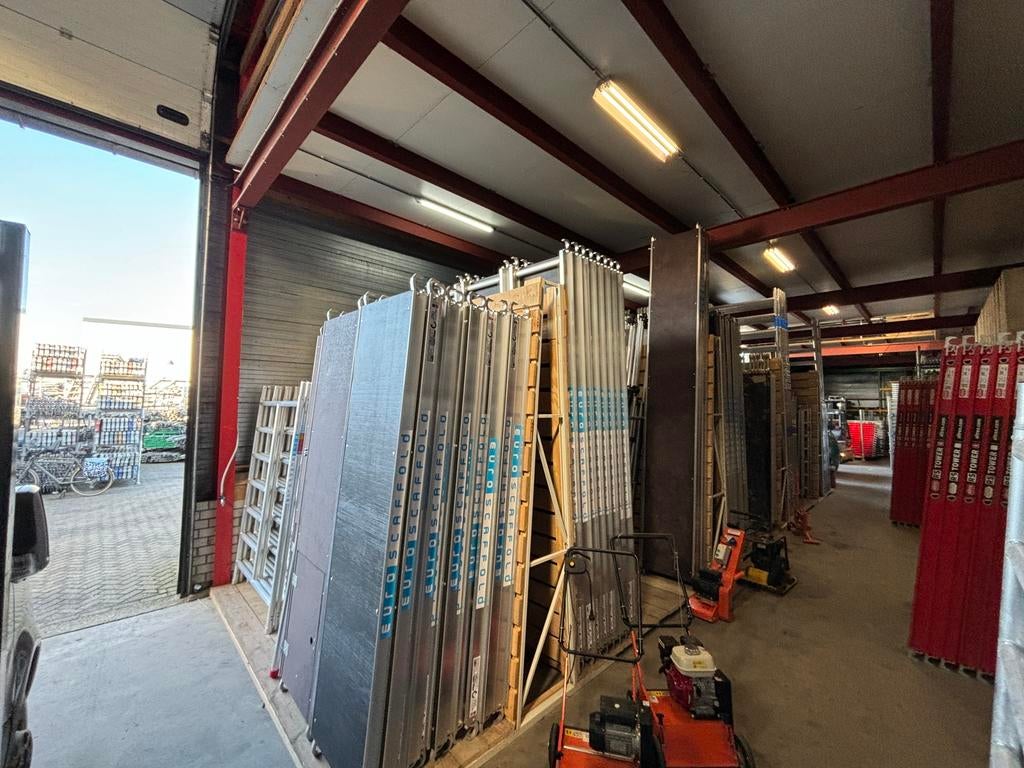 Altrex 1x gebruikte aluminium rolsteiger 8M werkhoogte, Ophalen