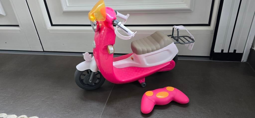 Baby Born elektrische kinderscooter - roze, Ophalen of Verzenden, Gebruikt, Afstandsbediening