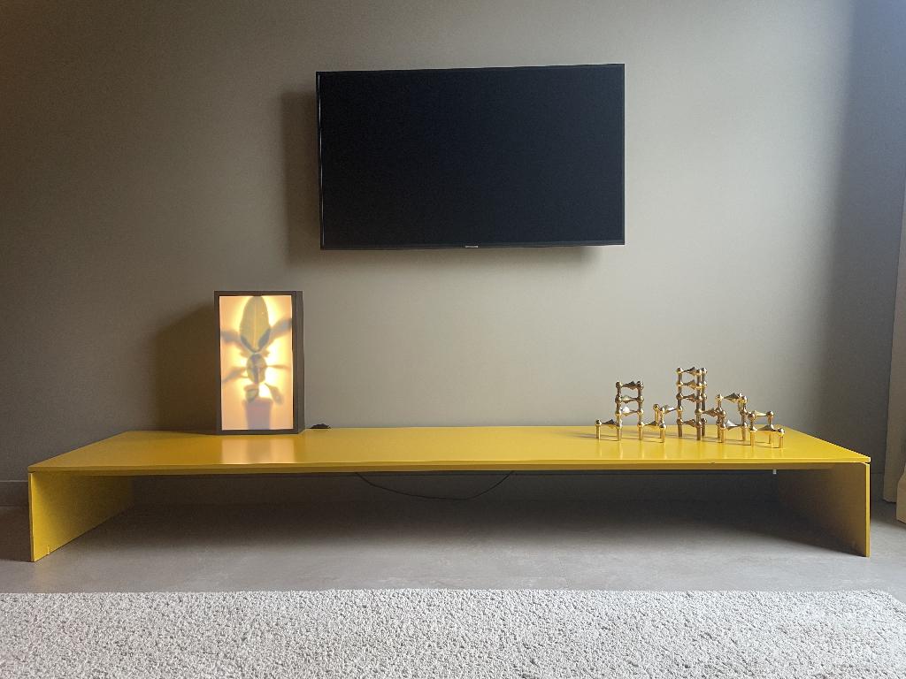 Porro bench (tafel/bank), Huis en Inrichting, Ophalen, Overige materialen, Design, 200 cm of meer