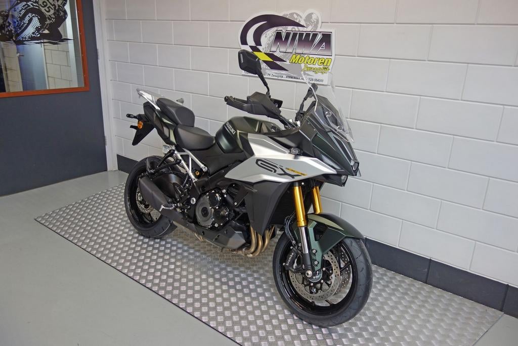 SUZUKI GSX-S 1000 GX, SUZUKI, 4 cilinders, Motorrijbewijs A, Bedrijf
