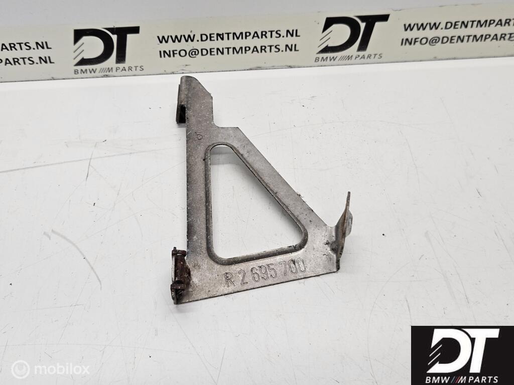Bodemplaat houder BMW E39 M5 51712695700, Gebruikt, Ophalen of Verzenden, BMW, BMW