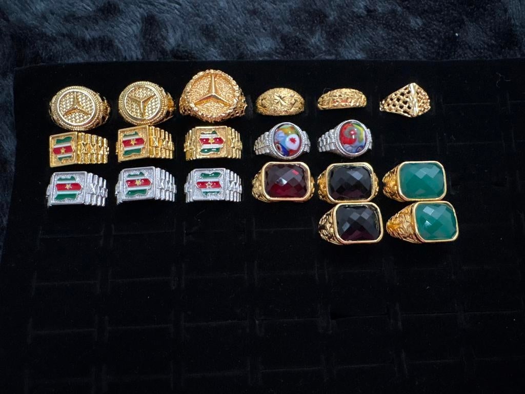 Surinaamse & Braziliaanse gouden sieraden, 19 tot 20, Nieuw, Ophalen of Verzenden, Dame of Heer