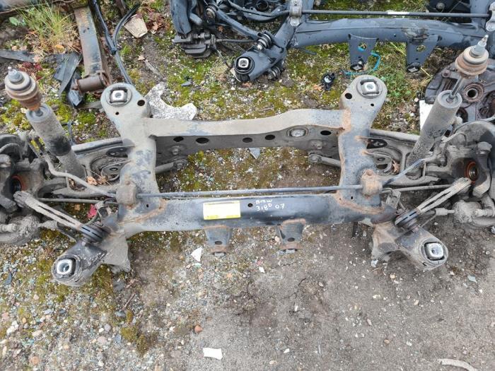 Subframe van een BMW 3-Serie, Gebruikt, -, -, 3 maanden garantie