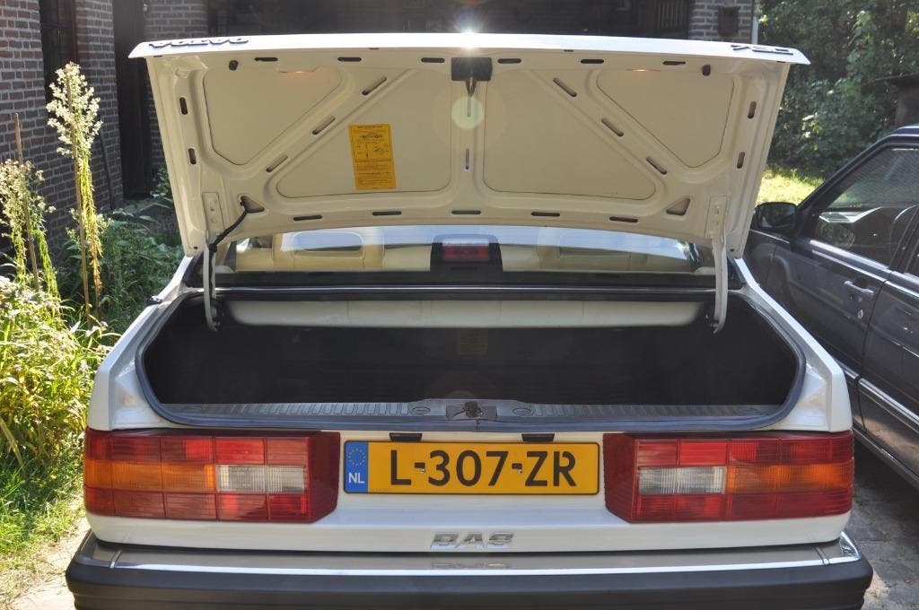 Volvo 780 2.3T Bertone coupe, foto 10