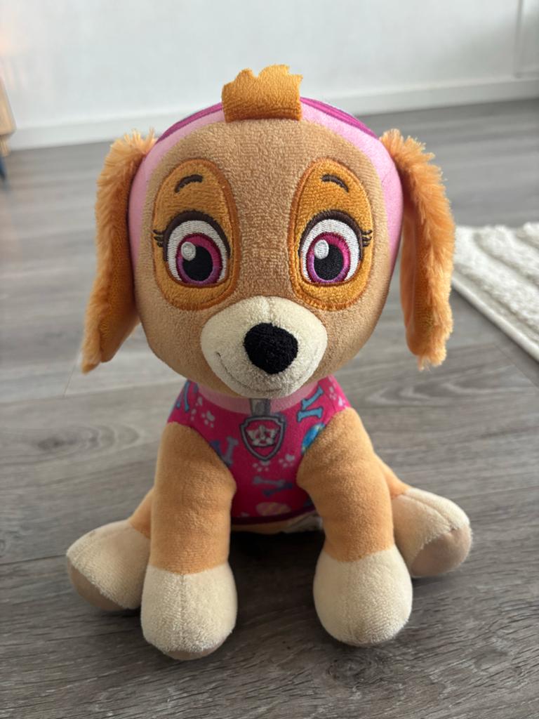 Paw Patrol Skye knuffel, middelgroot en nog in goede staat, Middelgroot (20 tot 80 cm), Meerkleurig, Paw Patrol, Hond