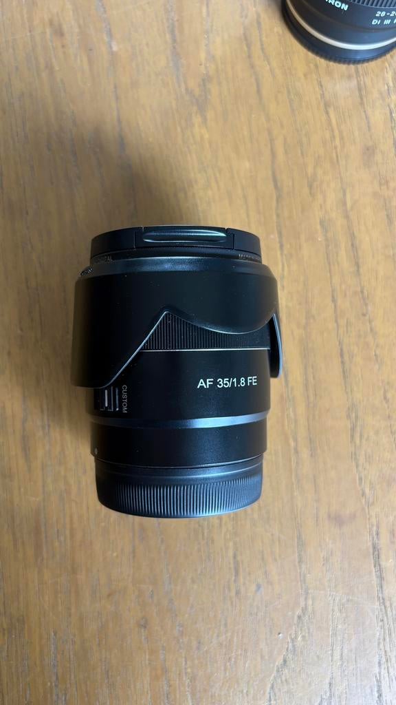 Samyang 35mm f/1.8, Ophalen of Verzenden, Zo goed als nieuw, Groothoeklens, Zoom