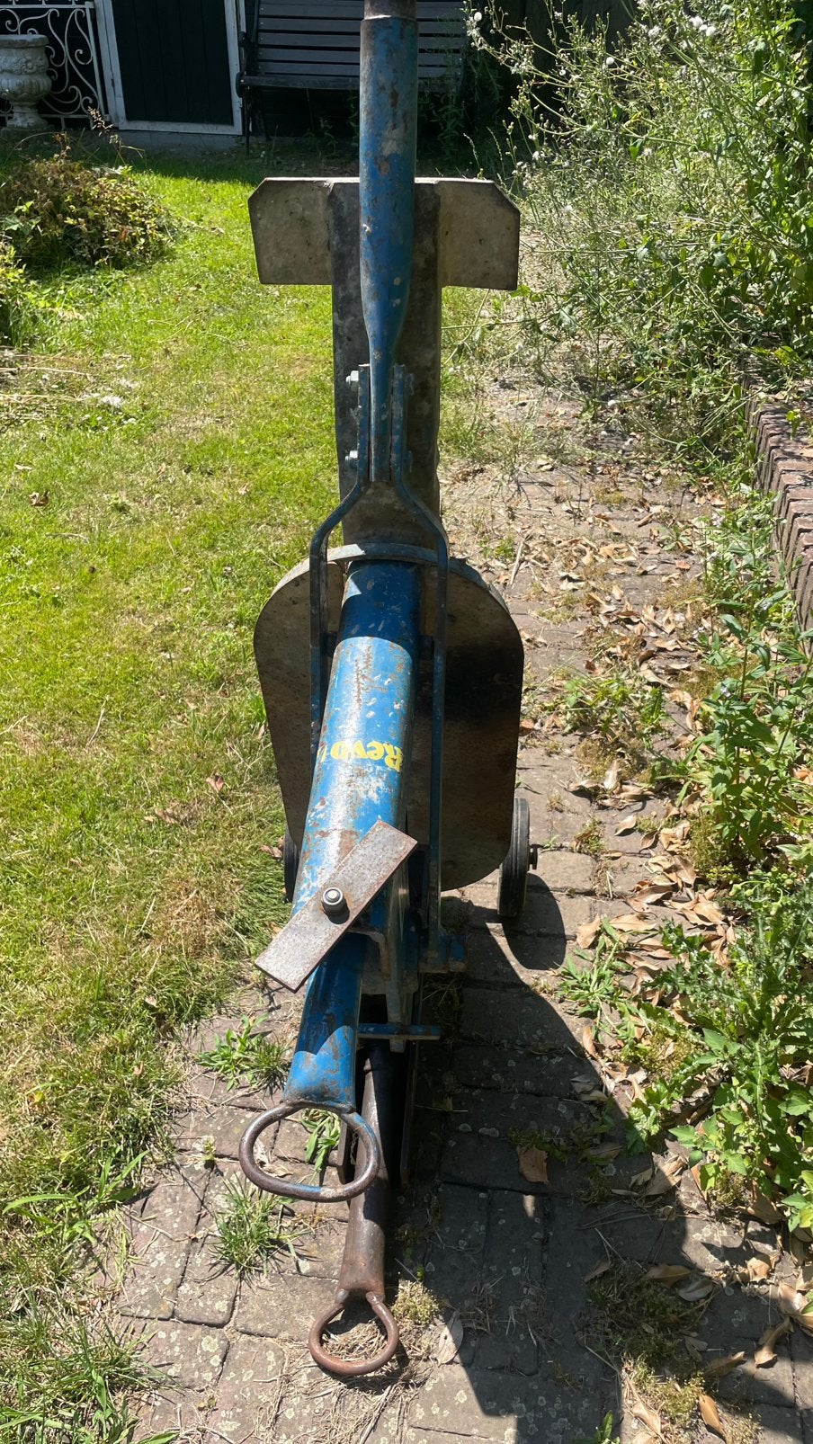 REVO stenenknipper, Ophalen, Gebruikt