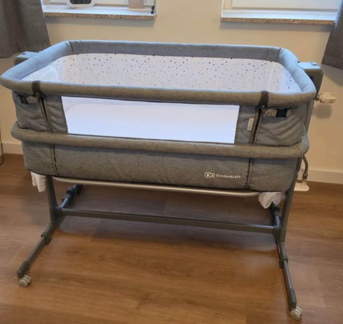 Kinderkraft bijzetbed + wiegmatras 50x90, Kinderen en Baby's, Ophalen, Zo goed als nieuw, Wieg