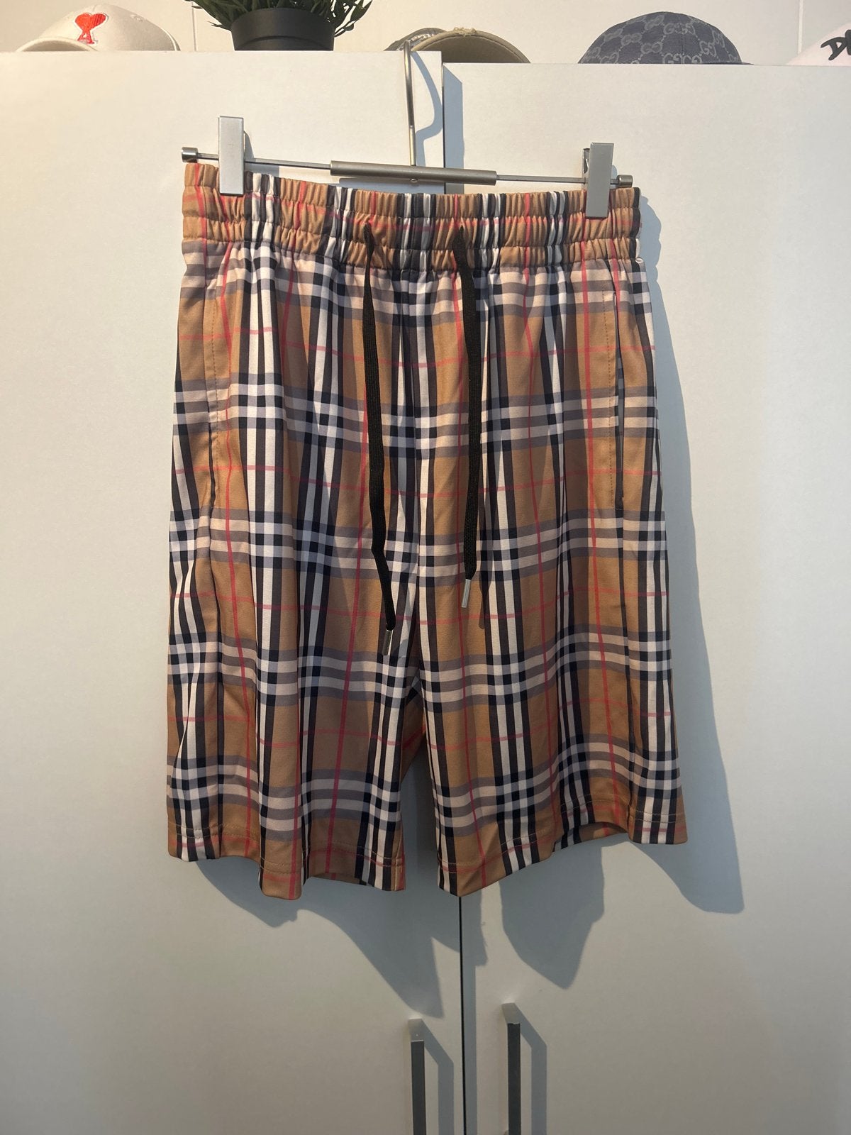 Burberry Korte Broek - Klassieke Ruit, Maat 48/50 (M), Beige, Ophalen of Verzenden, Zwemshort