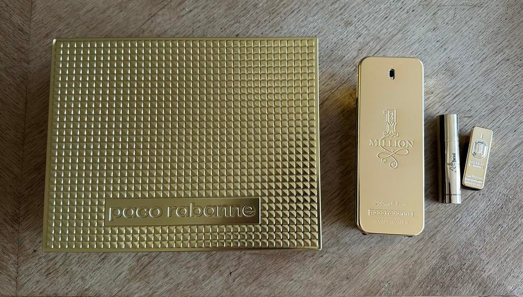 1 Million Paco Rabanne 200 ml lege fles / 2x miniatuur €20,-, Verzamelen, Parfumverzamelingen, Ophalen of Verzenden, Zo goed als nieuw