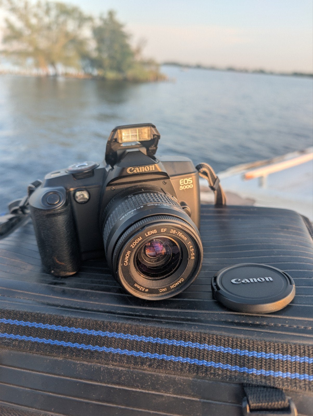 Canon EOS 5000 Spiegelreflexcamera met 38-76mm lens, Audio, Tv en Foto, Fotocamera's Analoog, Gebruikt, Spiegelreflex, Canon, Ophalen of Verzenden