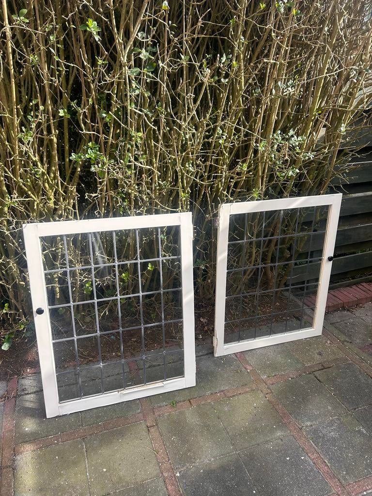 Twee glas in lood ramen, Doe-het-zelf en Verbouw, Glas en Ramen, Ophalen, Gevelraam of Ruit, Gebruikt, Glas in lood