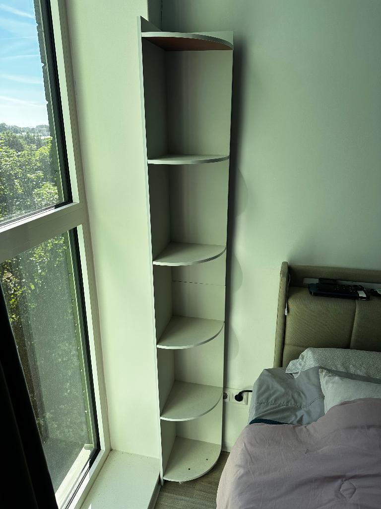 White Corner Shelf Unit / Display Cabinet, Ophalen, Gebruikt