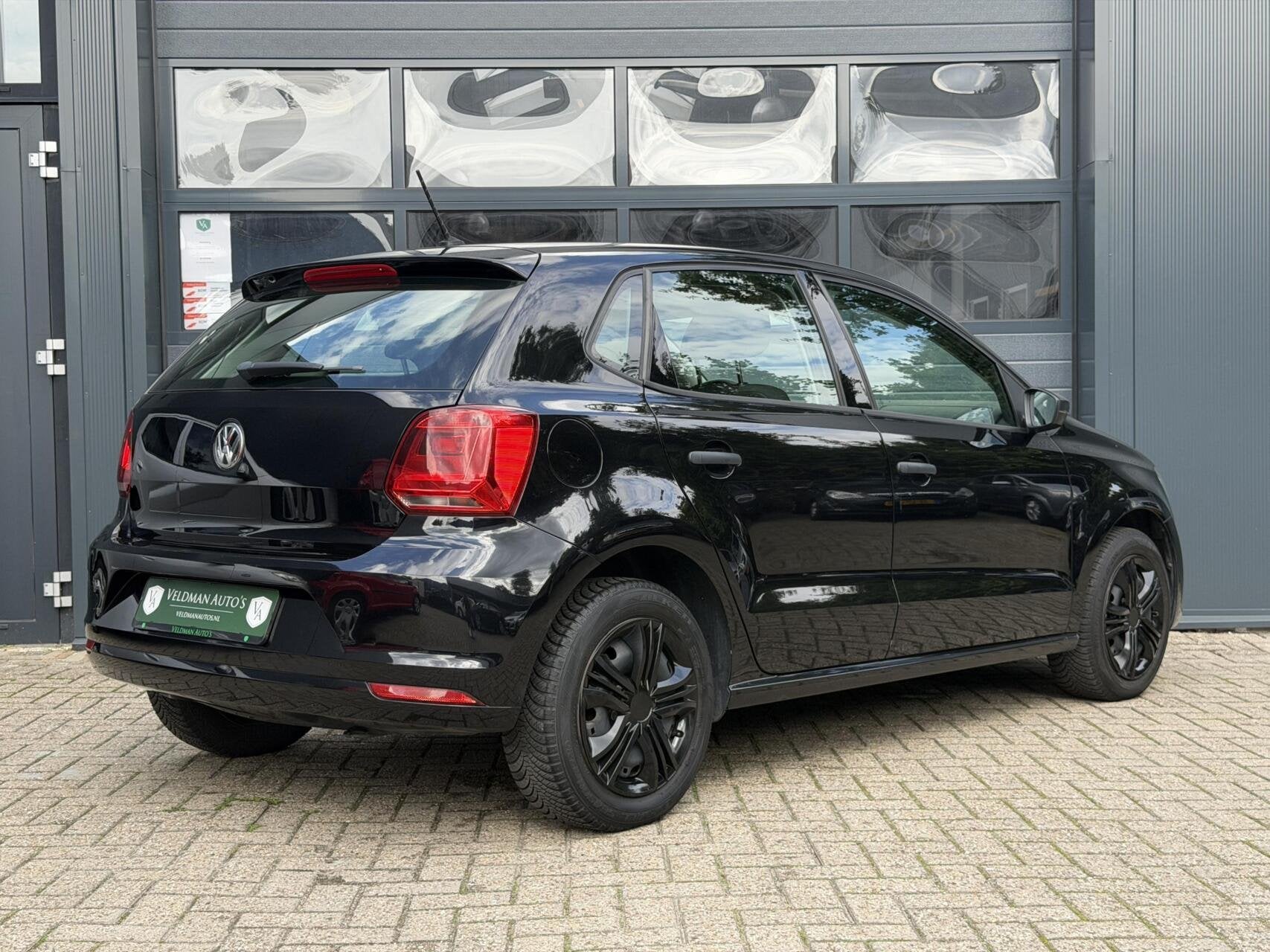 Volkswagen Polo 1.0 Comfortline | Cruise | Airco |, Auto's, Gebruikt, Zwart, Bedrijf, Handgeschakeld