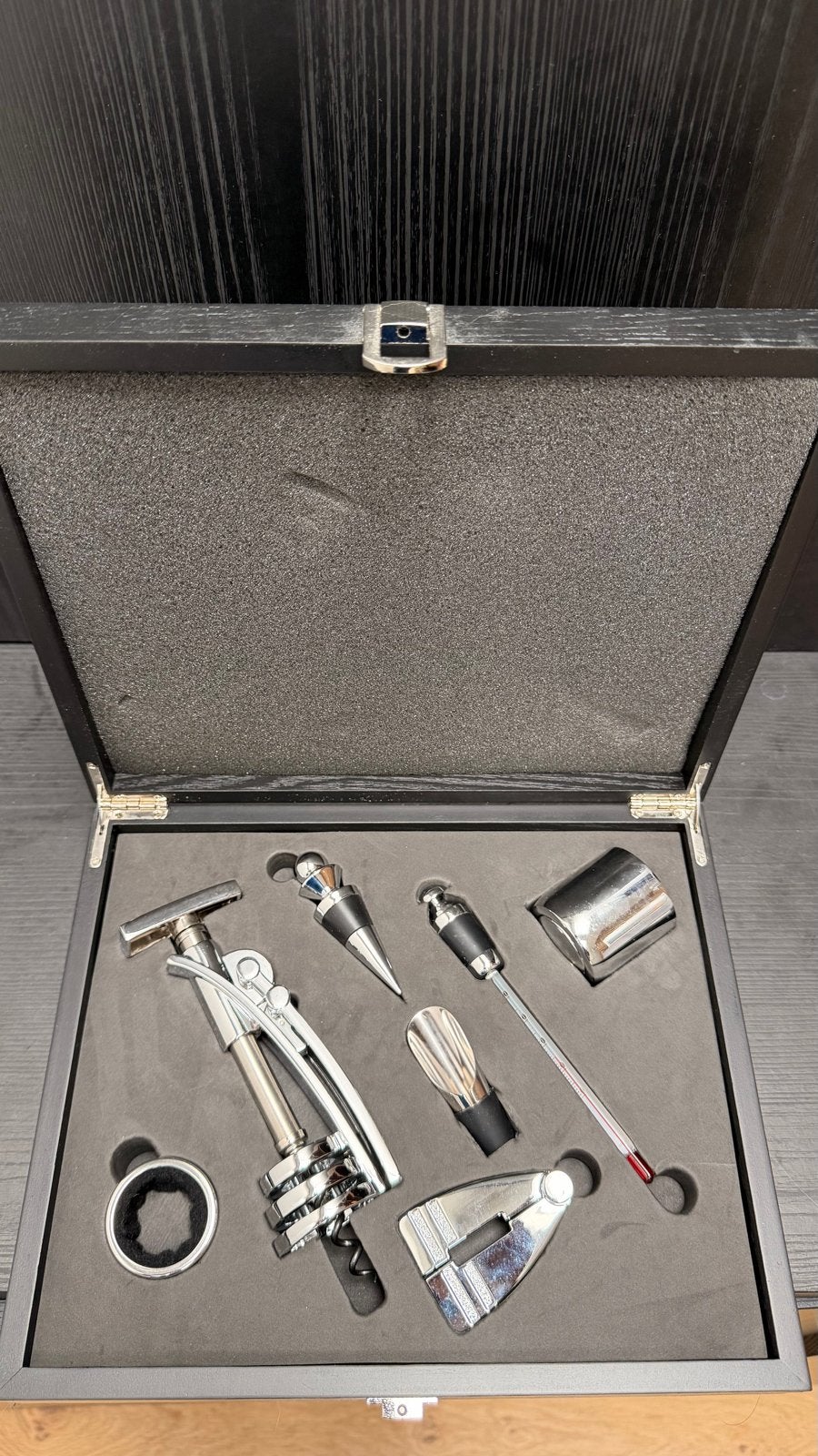 Wijn Accessoires Set in Koffer, Ophalen of Verzenden, Zo goed als nieuw, Minder dan 5 flessen, Metaal