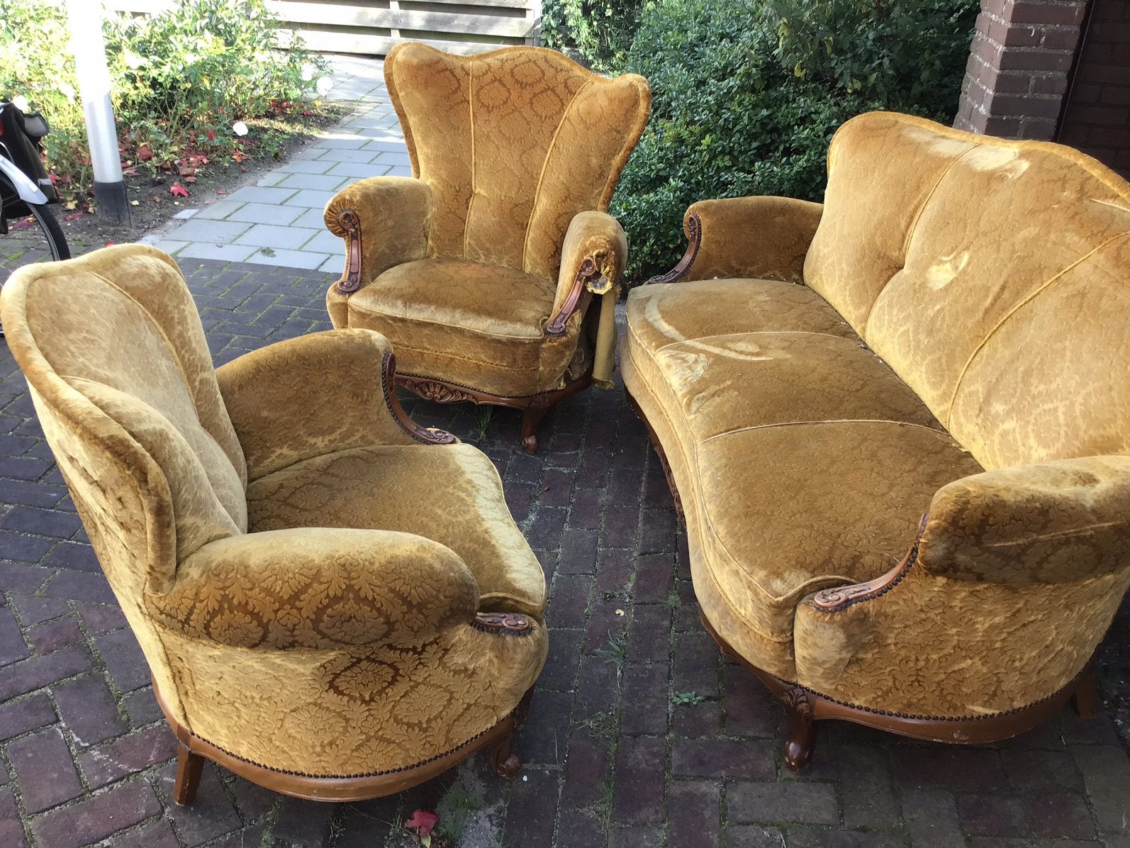 Nostalgisch bankstel moet opnieuw bekleed worden, Ophalen of Verzenden, Zo goed als nieuw, 75 tot 100 cm