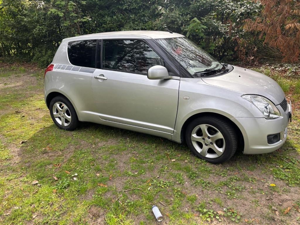 Suzuki Swift  1.3 3D 2010  Grijs, Auto's, Stof, 31 €/maand, Swift, Overige kleuren