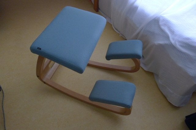 Varier Variable balans kniestoel turquoise, Ophalen, Hout, Gebruikt, Blauw
