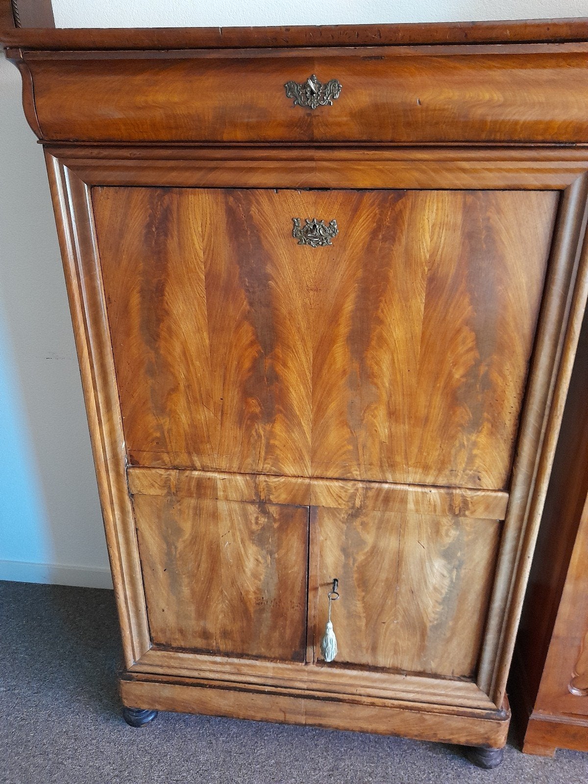 Antieke secretaire van mahoniehout, Ophalen