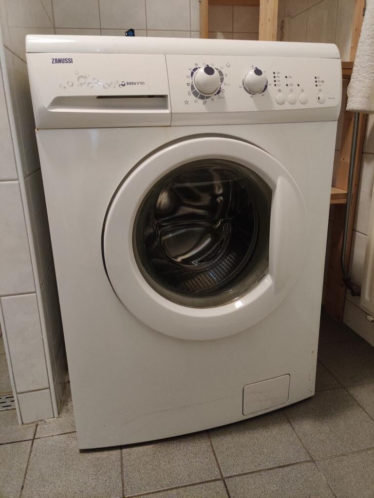 Zanussi  - Gratis - Defect, Witgoed en Apparatuur, Wasmachines, Ophalen, Gebruikt, Voorlader, 85 tot 90 cm