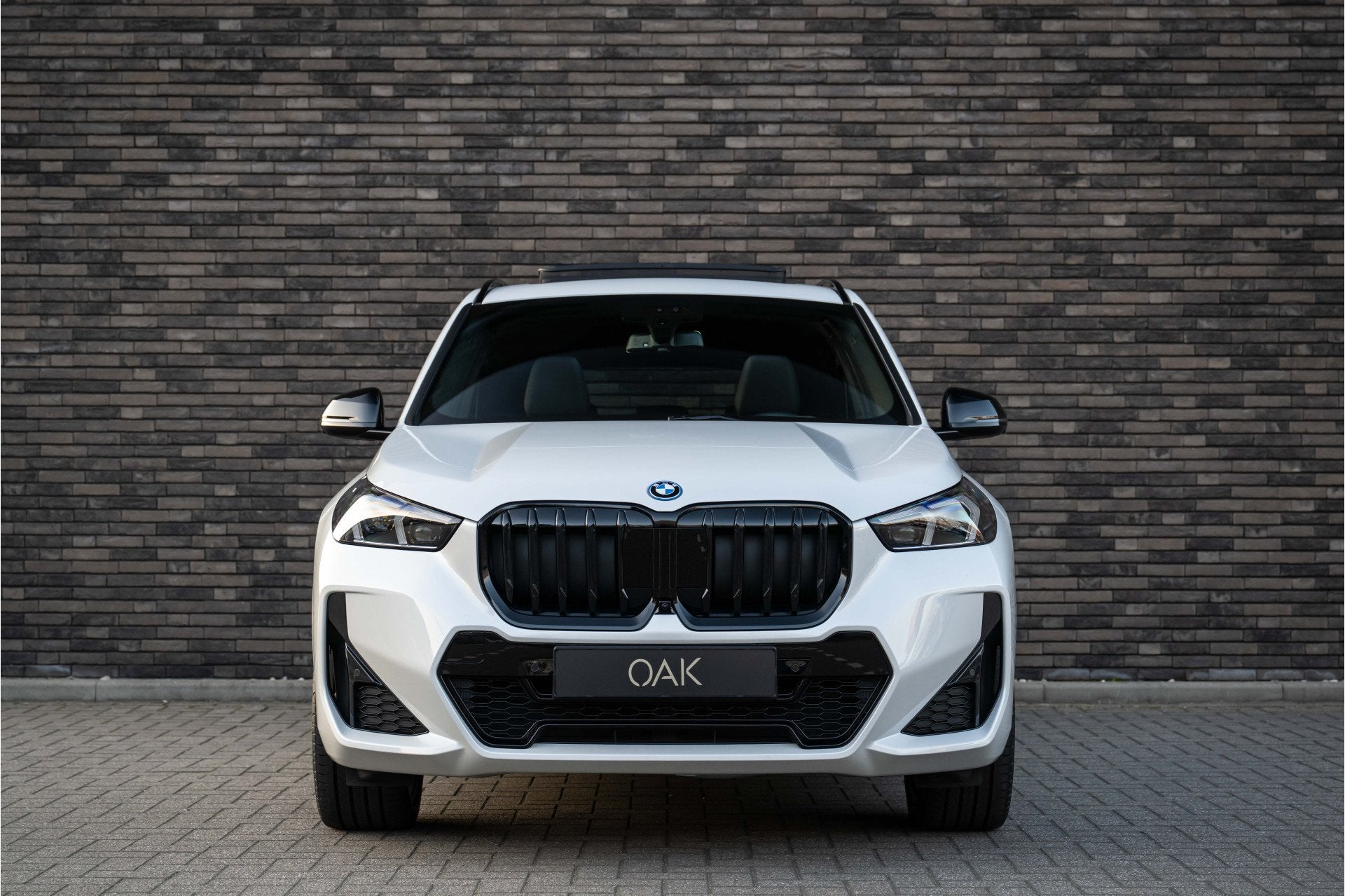BMW X1 *VERKOCHT*xDrive30e | M-Sport | Live Cockpit | Panora, 12 maanden, Gebruikt, Zwart, Wit