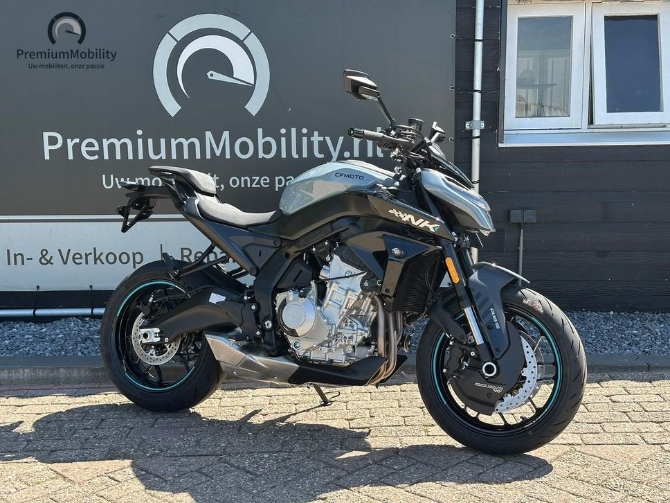 CFMOTO 675 NK (TUNDRA GREY / GLACIER WHITE), 675 cc, CFMOTO, Motorrijbewijs A, Bedrijf